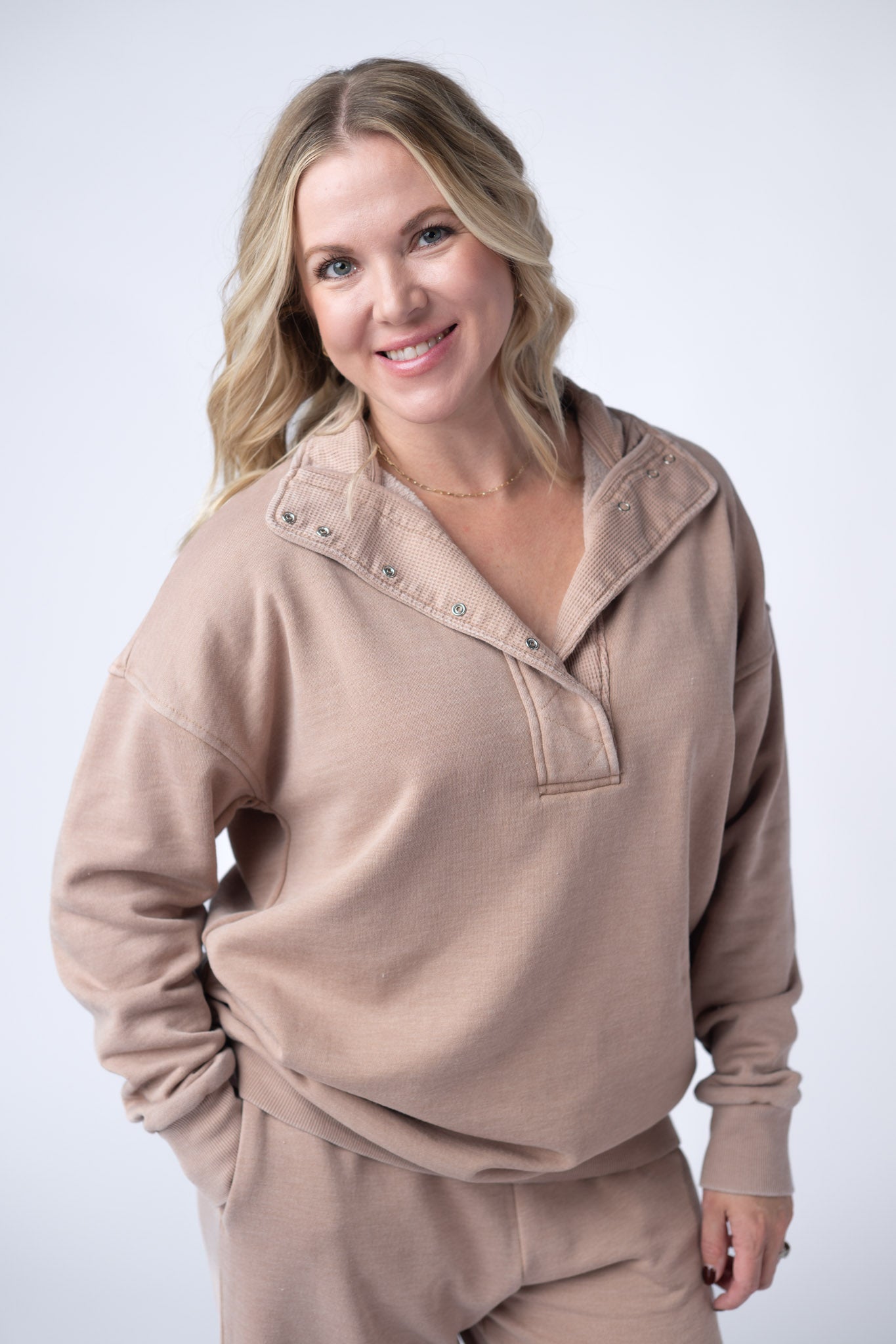 Vintage Wash Snap Pullover - Tan